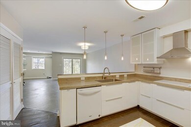 3764A Madison Ln, Falls Church, VA 22041 - photo 7