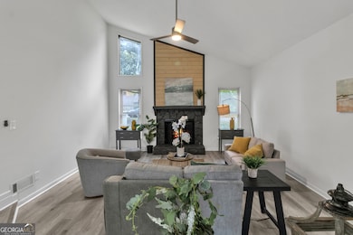 766 Lost Creek Cir, Stone Mountain, GA 30088 - photo 7