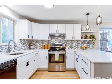 202 Foxtail Dr, Eugene, OR 97405 - photo 3