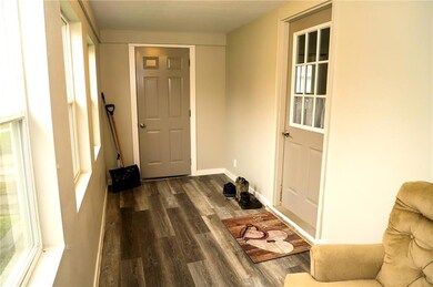 2404 Capitol Ave, Des Moines, IA 50317 - photo 4