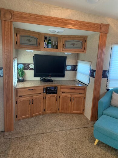 111 & 113 Central Ave, Bynum, MT 59419 - photo 3