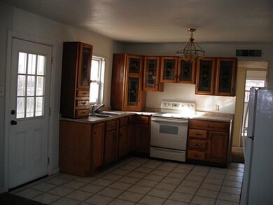 311 Cadwallader Dr, El Paso, TX 79915 - photo 5