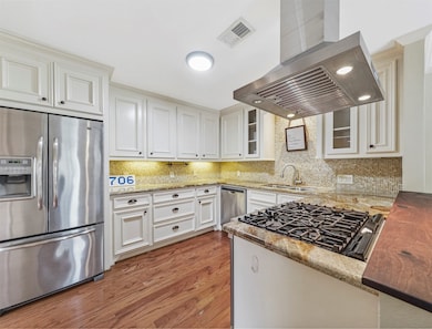 1706 Ebony Ln, Houston, TX 77018 - photo 7