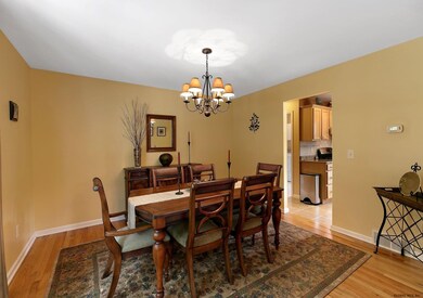 43 Rose Ln, Rensselaer, NY 12144 - photo 7