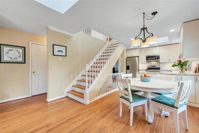 Fully remodeled eat-in kitchen!