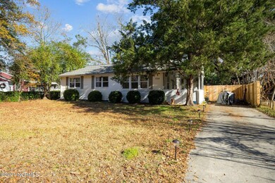 704 Williams St, Jacksonville, NC 28540 - photo 3
