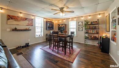 101 Oscar St, Lincoln, IL 62656 - photo 3