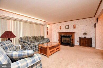 7 Malibu Dr, Magnolia, NJ 08049 - photo 5