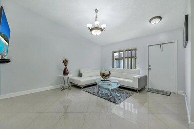 5272 Bosque Ln Apt 31 West-large-013-009