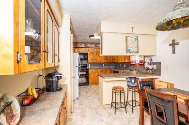 3308 La Vista Ave, Bay City, TX 77414 - photo 7