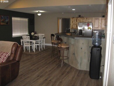 606 Gertrude St, Winlock, WA 98596 - photo 5