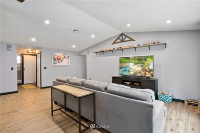 7403 7th Dr W, Everett, WA 98203 - photo 4