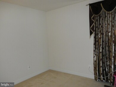 23014 Blue Flag Cir, Clarksburg, MD 20871 - photo 7