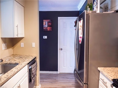 3833 Lasalle Dr unit 109, Virginia Beach, VA 23453 - photo 4