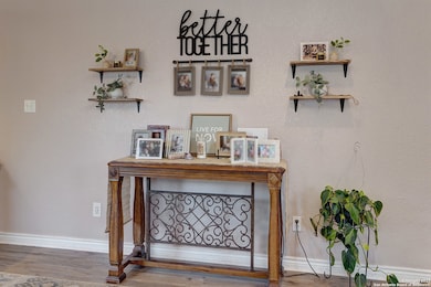 402 Hermine Blvd, San Antonio, TX 78212 - photo 5