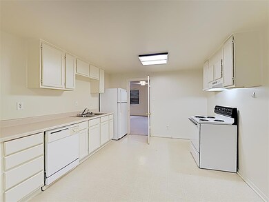 339 Meadow Park Dr, Fort Worth, TX 76108 - photo 3