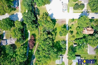 215 E 5th St, Hickman, NE 68372 - photo 2