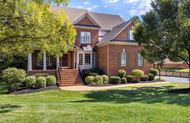 View of front of house featuring a front yard