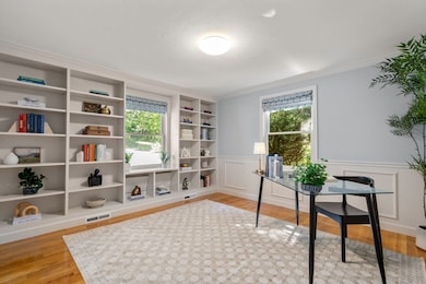 429 Warren St, Needham, MA 02492 - photo 5