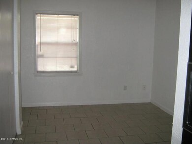 8559 Newton Rd, Jacksonville, FL 32216 - photo 4