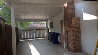 2205 Deerfield Ave, Redding, CA 96002 - photo 5