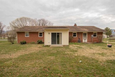 9921 Massanutten Ave, New Market, VA 22844 - photo 4