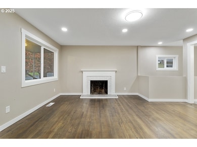 4565 NE 86th Ave, Portland, OR 97220 - photo 4