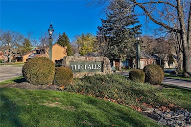 2070 Settlers Trail unit UN2070, Vandalia, OH 45377 - photo 2