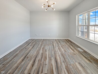 202 Larimar Dr, Whiteland, IN 46184 - photo 4