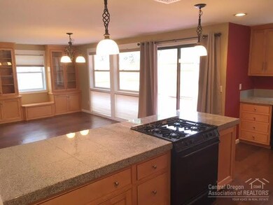 19740 Jade Ct, Bend, OR 97702 - photo 6