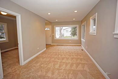 36 N Orchard Ave, Waukegan, IL 60085 - photo 4