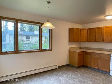 3903 Iowa Dr unit 3, Anchorage, AK 99517 - photo 3