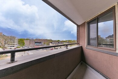 Kelton Place Condominiums unit 504, Allston, MA 02134 - photo 4