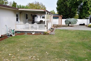 4072 Sunland Ave, Central Point, OR 97502 - photo 5