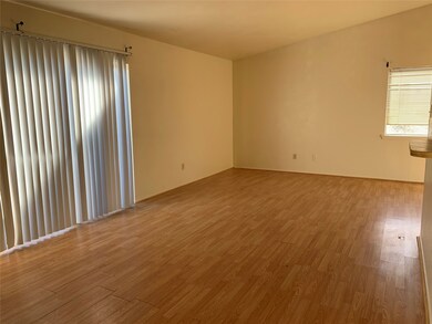 Bright and spacious Dining/living area