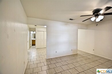 525 Buttercup, New Braunfels, TX 78130 - photo 4