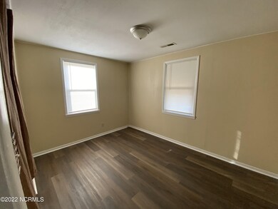 516 Williams St, Jacksonville, NC 28540 - photo 5