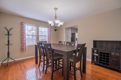 164 Forestview Ct, Aurora, IL 60502 - photo 6