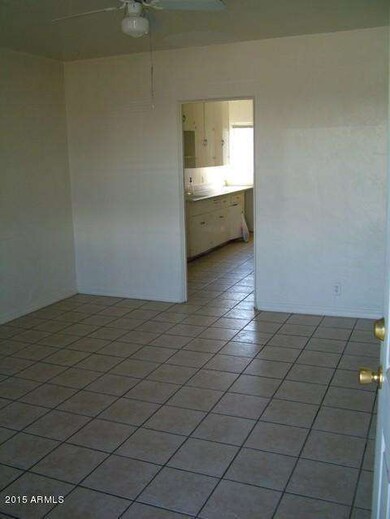 1626 W McDowell - a livingroom view 2 x1