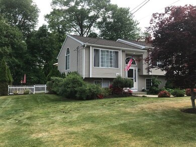 80 Surrey Ln, West Warwick, RI 02893 - photo 3