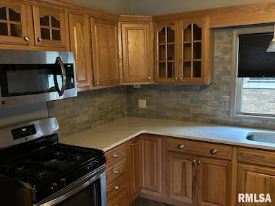 2434 29th St, Moline, IL 61265 - photo 7