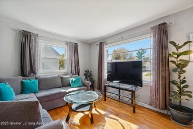 08-1218-N-Hayford-Ave-Lansing-MI-48912-W