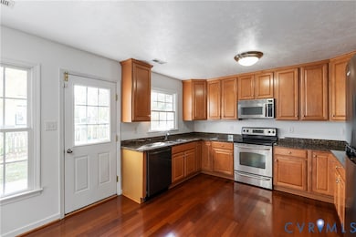 311 Robinson St unit 2, Ashland, VA 23005 - photo 7