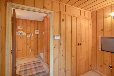 37 Clearbrook Rd unit 2, Lincoln, NH 03251 - photo 3