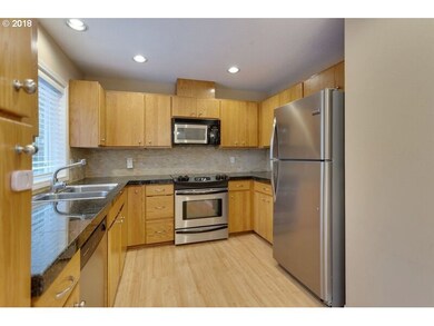 8885 SW Pelham Ct, Beaverton, OR 97008 - photo 4