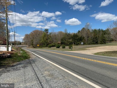 1067 James Monroe Hwy, Colonial Beach, VA 22443 - photo 5