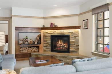 Park Plaza living room