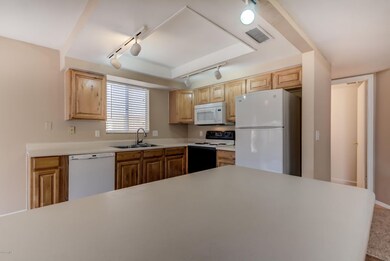 2427 W Gail Dr-12