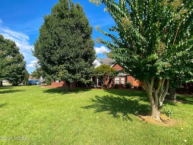 303 Dixieland Dr, Byron, GA 31008 - photo 2