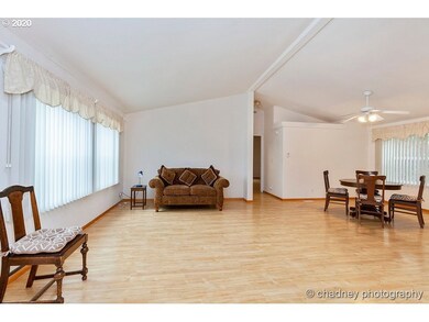 Living Room/Dining Room